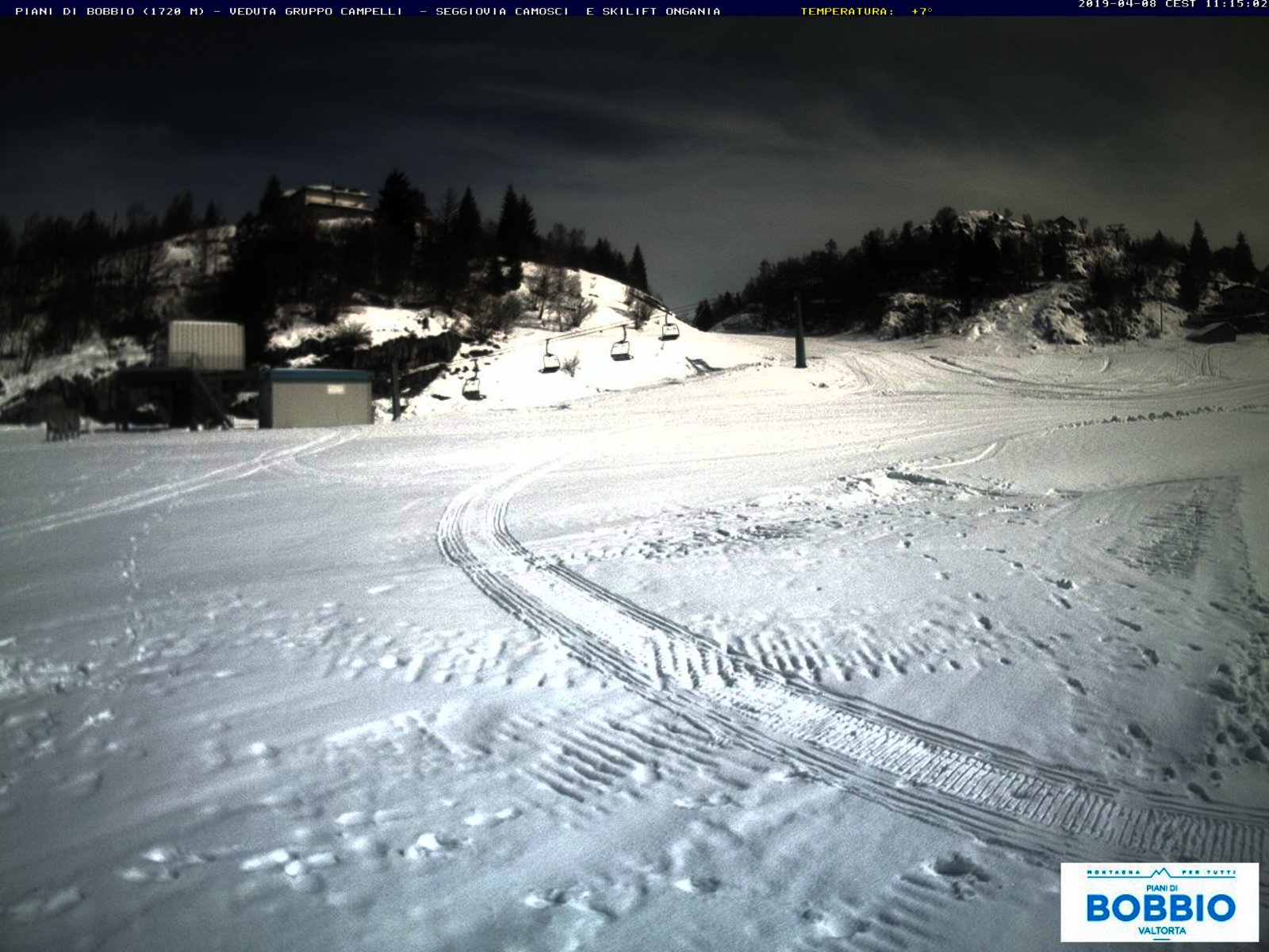 PIANI DI BOBBIO - In 3000 per la prima domenica di sci